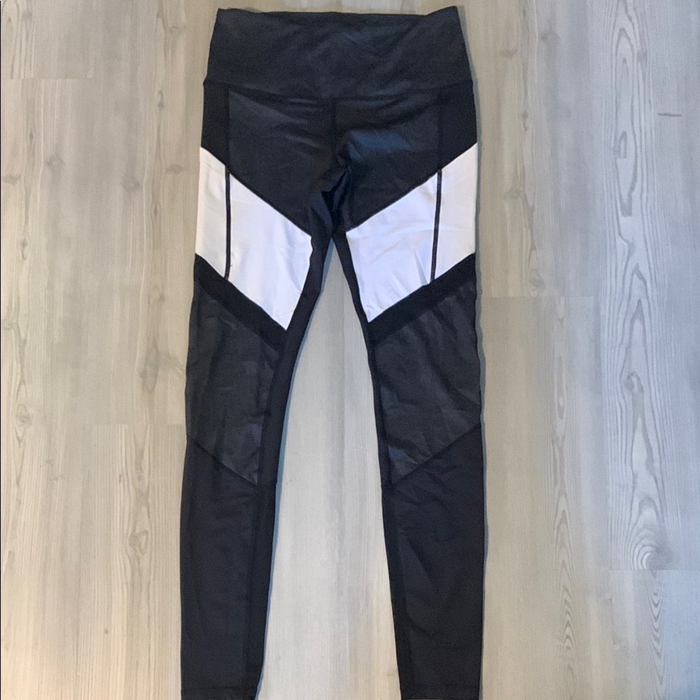 Just Live Black and Gray Leggings